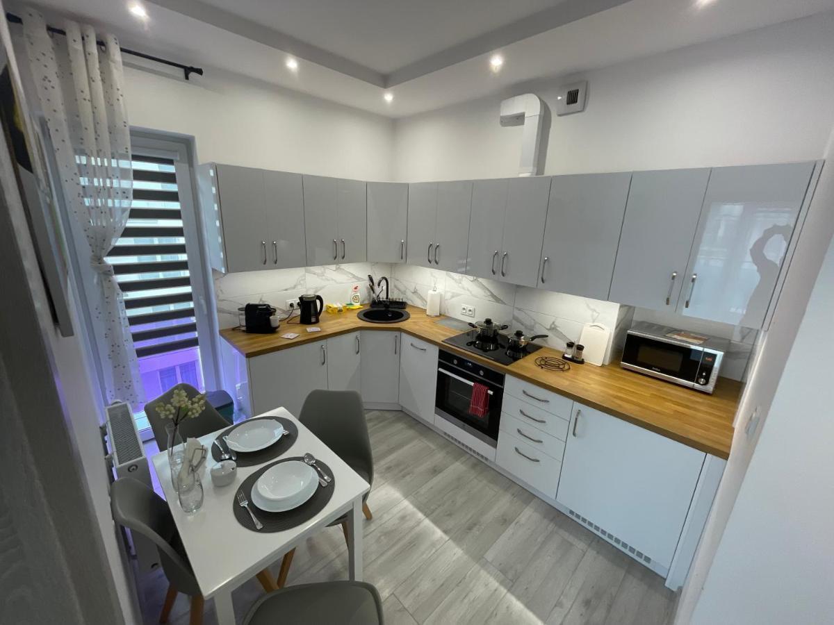 Apartament Nowoczesny Komfortowy Kustronia Z Garazem Balkonem Wanna بييلسكو بياوا المظهر الخارجي الصورة